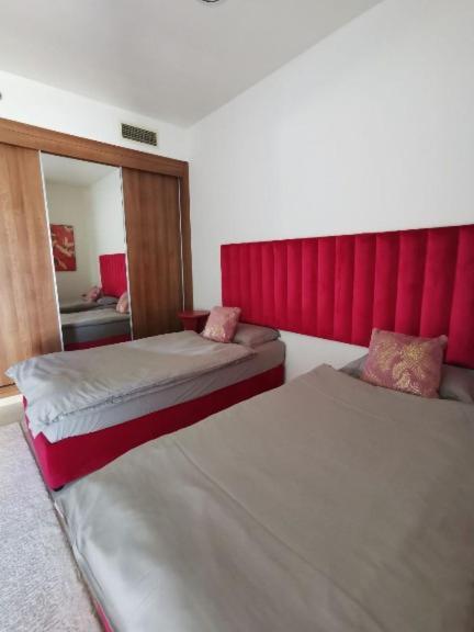 Luxury Stay In Marina Dubai Esterno foto